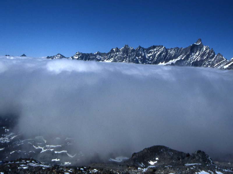 Dalla Val d''Aosta: che cima ?  Dent d''Hrens (4.171 m)